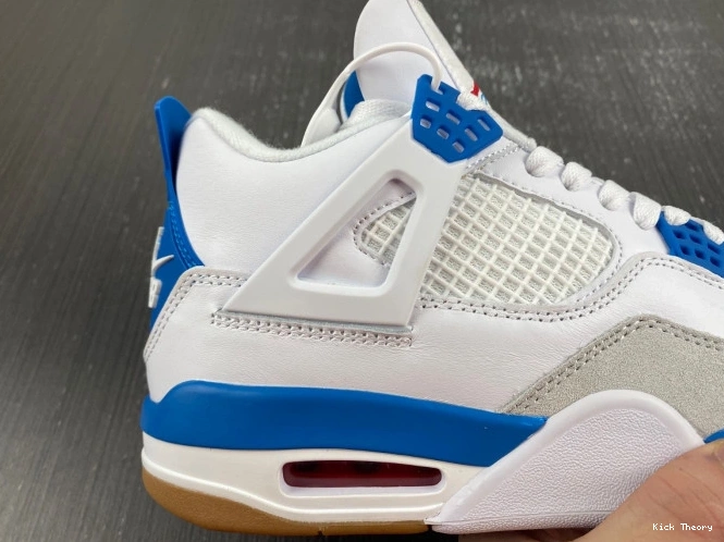 Kick Theory DR5415-104 Retro SB Jordan 4 0702